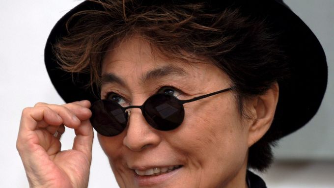 Umělkyně Yoko Ono.