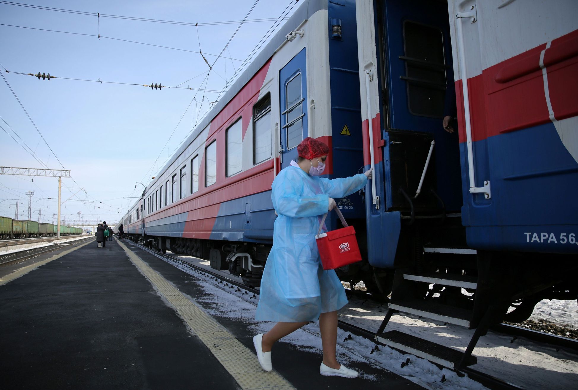rusko očkování koronavirus sputnik V vlak