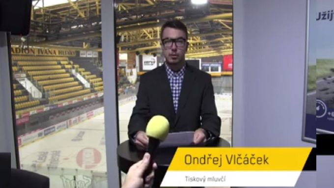 Redaktor klubového webu Ondřej Vlk alias "Ondřej Vlčáček" na facebookovém videuvideu.