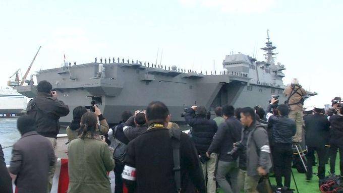 Japonsko zprovoznilo vrtulníkovou výsadkovou loď Kaga