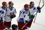 Rusko začalo cestu za obhajobou vítězně. Oleg Saprykin oslavuje branku do sítě Německa