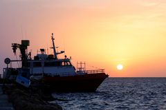 Extrémně rušná noc. Lodě u Itálie zachránily z moře přes 600 migrantů
