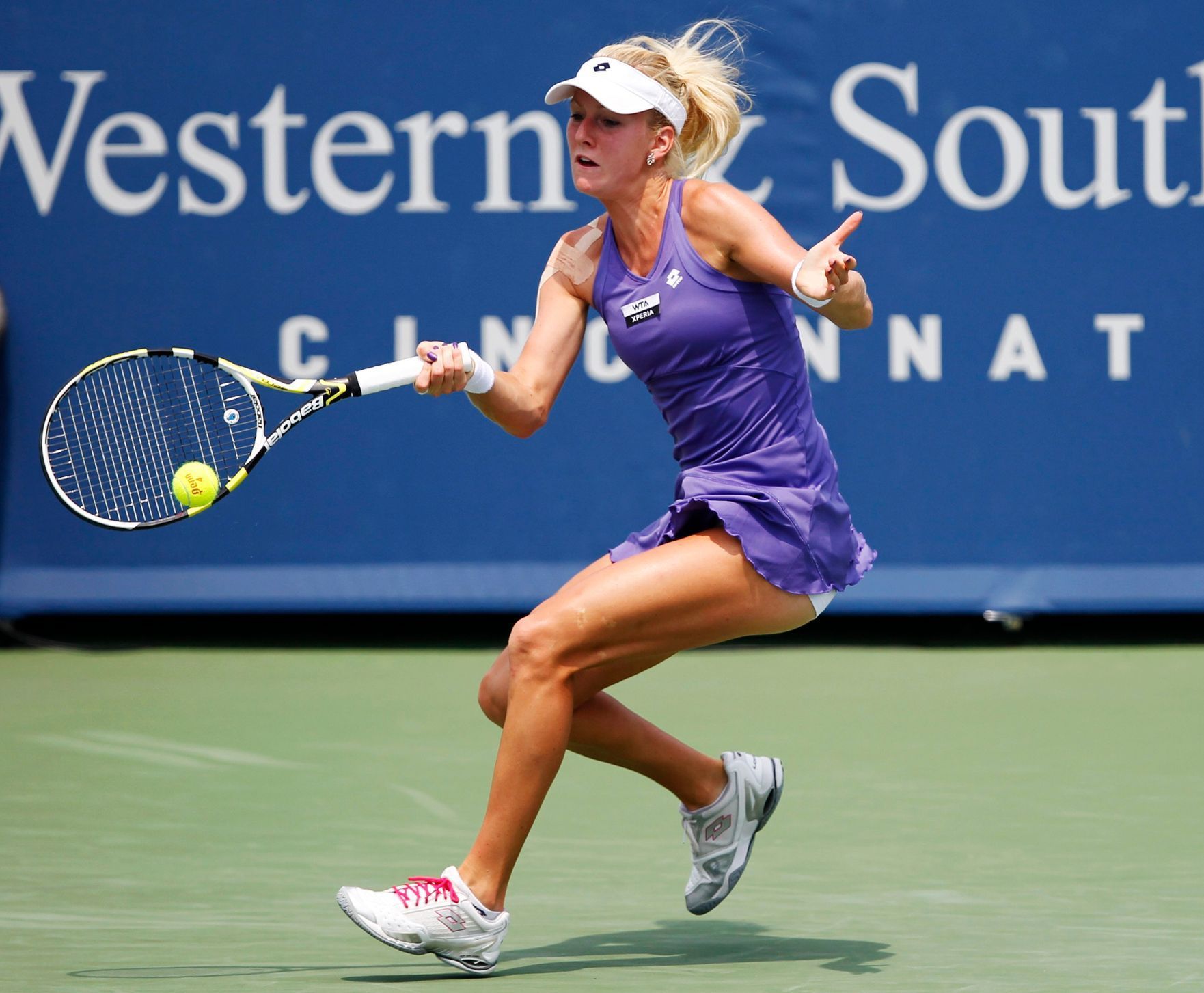 Urszula Radwaňská na turnaji v Cincinnati