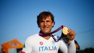 Někdejší jezdec formule 1 Alessandro Zanardi získal na paralympijských hrách už druhou zlatou medaili.