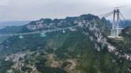 Most představuje monumentální zázrak infrastruktury, což potvrzují i jeho rozměry.