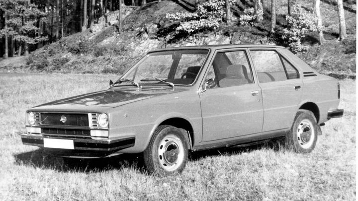 Škoda 760 měla pohon předních kol dříve než Favorit. Zásadní změna se ale neujala