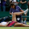 Zraněná Maria Šarapovová na Wimbledonu 2013