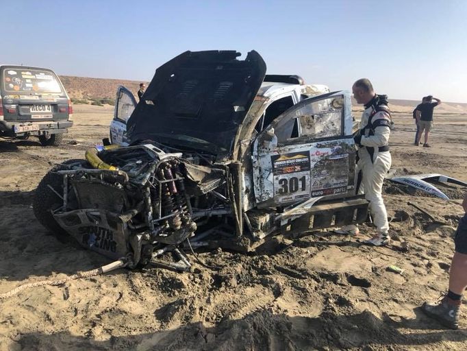 Havárie Tomáše Ouředníčka na Morocco Desert Challenge.