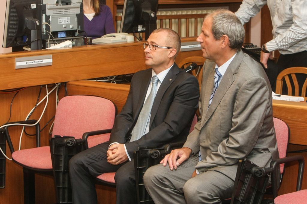 Soudní líčení s Martinem Bartákem a Michalem Smržem