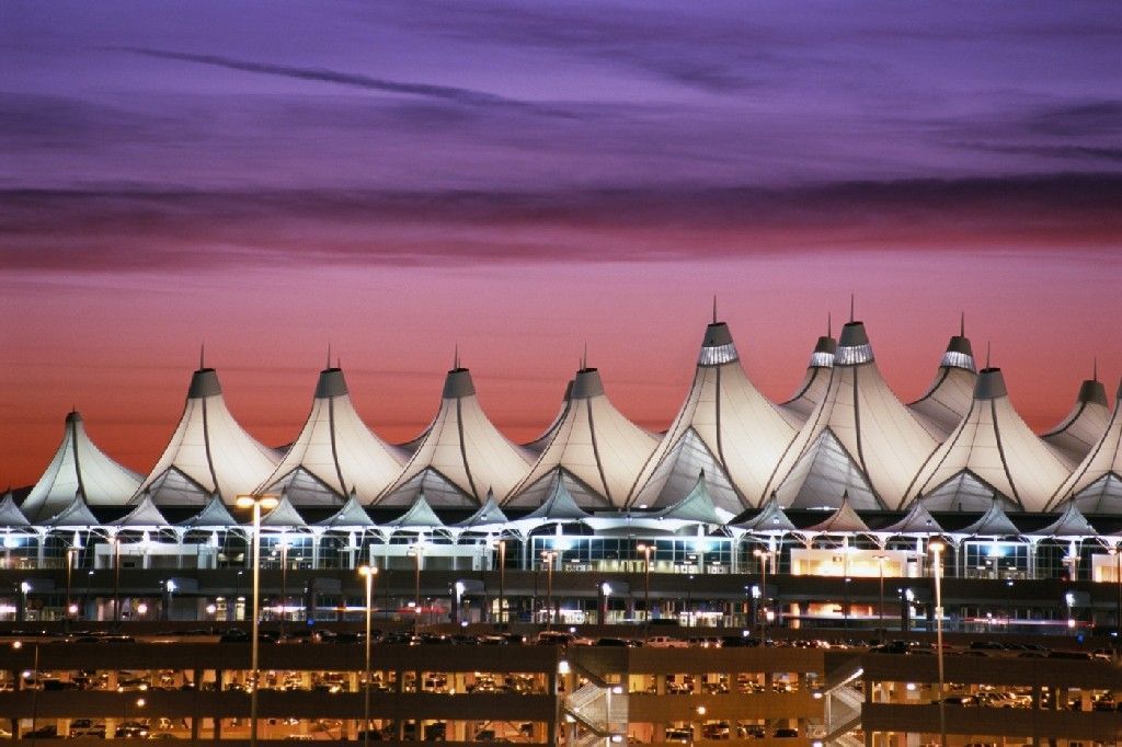 Nejhezčí letiště světa - Denver - "International Airport"