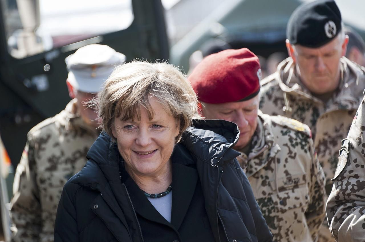 Angela Merkelová přiletěla na nečekanou návštěvu do Afghánistánu