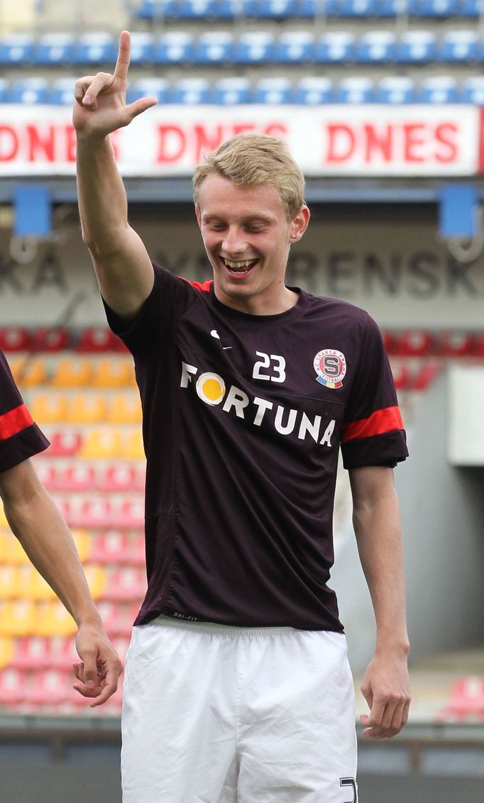 Fotbalista klubu AC Sparta Praha Ladislav Krejčí.