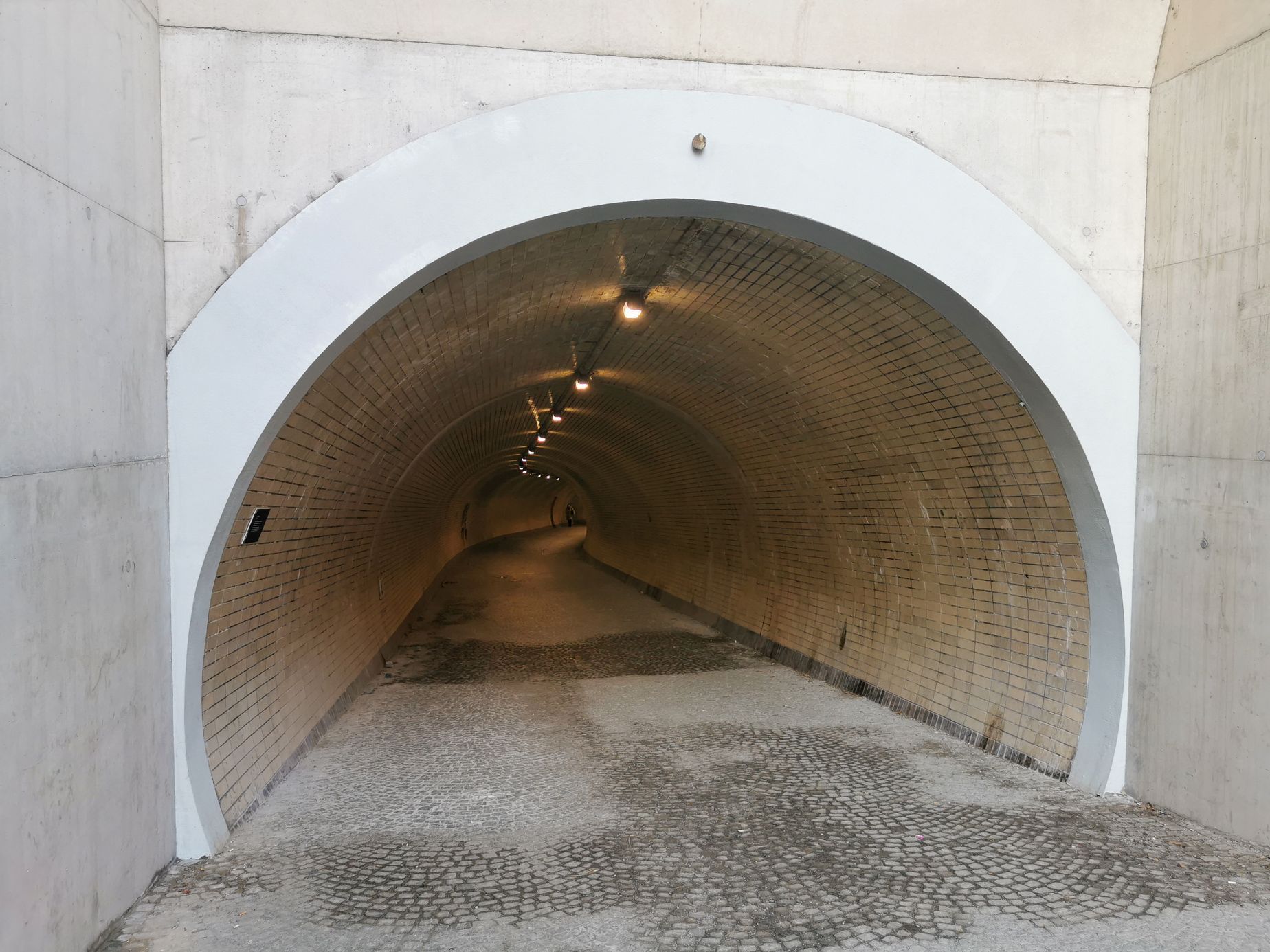 Tunel, Žižkov, Vítkov, Karlín, pěší, Domácí, historie, výročí, Praha
