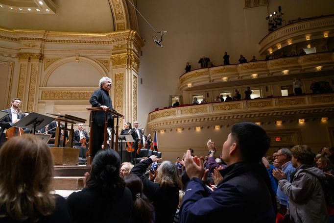 Snímek z třetího vystoupení České filharmonie v Carnegie Hall.