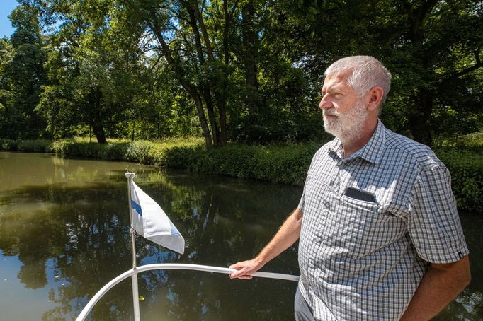 Chystaná Chráněná krajinná oblast (CHKO) Soutok u soutoku Moravy a Dyje na Břeclavsku a zámku Lednice.