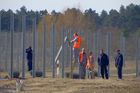 Maďarsko začalo stavět druhou řadu plotu na jižní hranici, hotová bude 1. května