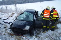 Smrtelná nehoda u Kroměříže blokuje dopravu