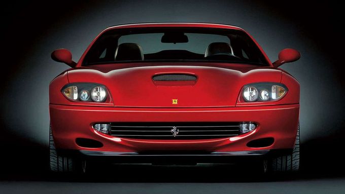 Mezi zajímavými ojetinami se v Česku objevilo i Ferrari 550 Maranello.