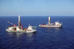 Svět čeká zlatá horečka, povede na dno oceánů