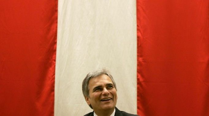 V čele staronové koalice stanul sociální demokrat Werner Faymann.