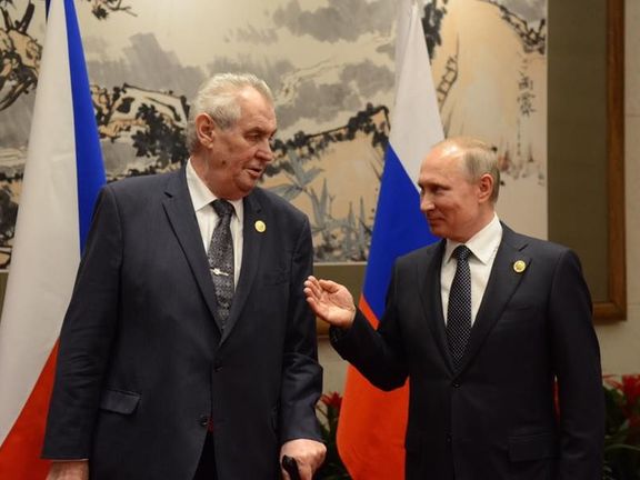 Navzdory deklarovaným přátelským vazbám českého a ruského prezidenta, oficiální vztahy obou zemí jsou chladné.
