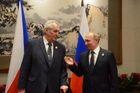 Prezident Zeman se v Pekingu sešel s Putinem a upozornil na rizika Hedvábné stezky