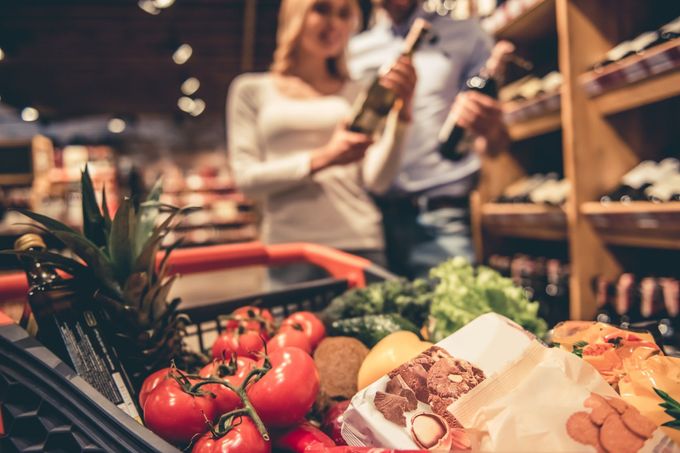Nákup jídla, supermarket, ilustrační foto