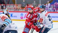 Daniel Kurovský sváděl v pátém zápase souboje s Radanem Lencem. Liberec přijel za stavu 1:3 do Třince s velmi defenzivní taktikou. Chybělo mu mnoho opor, a tak nezbývalo než doufat ve fantastický výkon brankáře a úspěšné brejky.