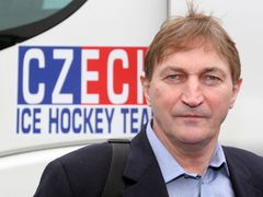 Alois Hadamczik, trenér české hokejové reprezentace.
