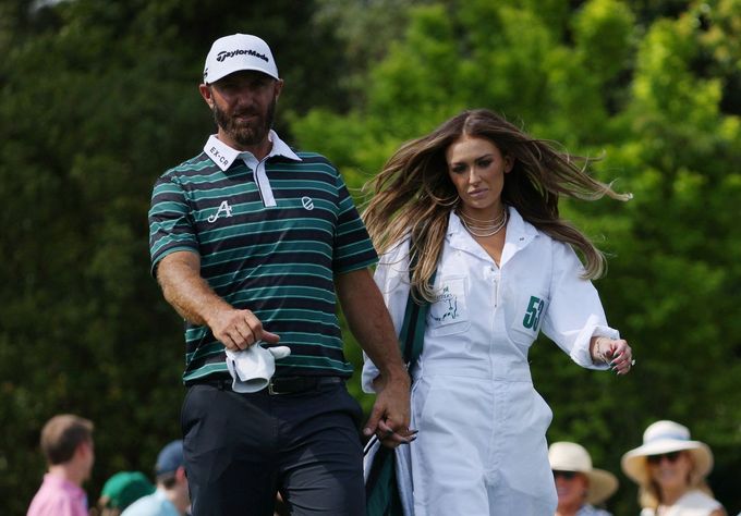 Dustin Johnson s manželkou Paulinou Gretzkyovou