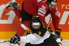 Němci přišli o útočníka z NHL, Rieder si poranil koleno