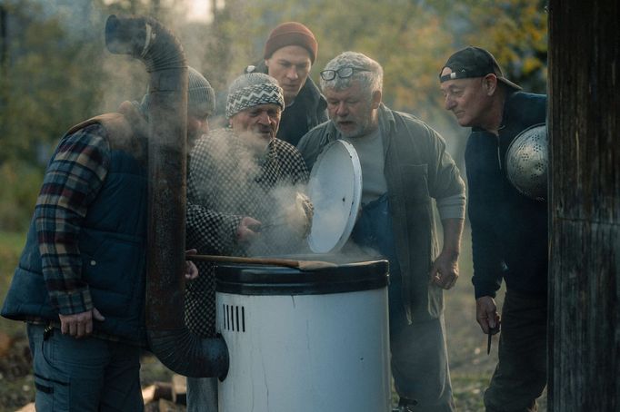 Děj filmu se odehrává na zabijačce na Osoblažsku. Nicméně zabijačka samotná se zde jeví pouze jako záminka pro zobrazení složitých rodinných vztahů.