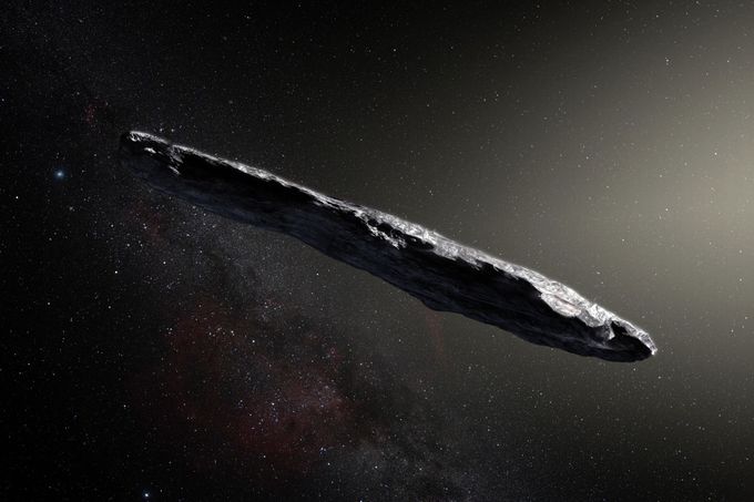 Oumuamua je objekt z jiné sluneční soustavy, který v říjnu proletěl naší Sluneční soustavou.