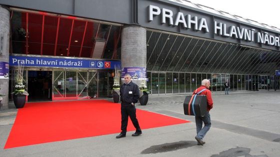 Sláva na Hlavním nádraží: Halu otevřeli dva prezidenti