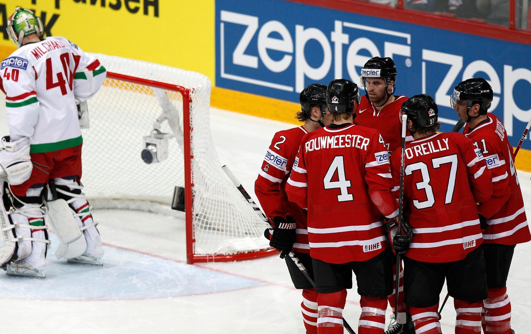Radost kanadských hokejistů v zápas Kanada - Bělorusko