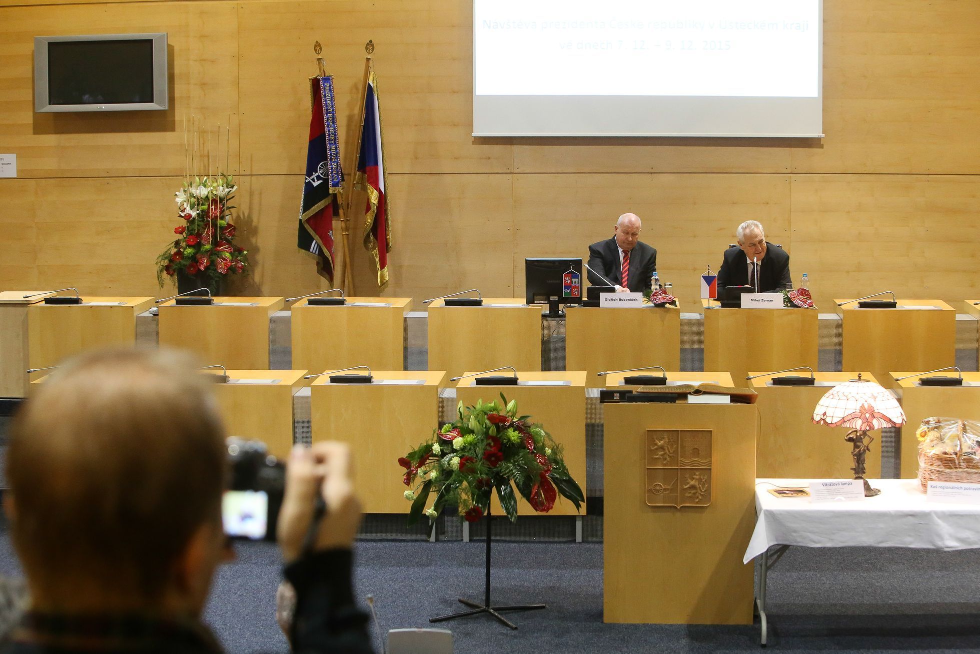 Zeman na návštěvě Ústeckého kraje - 7.12.2015 - finální verze