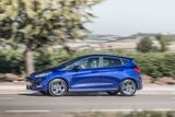 4. Ford Fiesta letos v létě přišel v nové generaci. V evropské statistice prodejů se drží na čtvrté příčce. Test nové, v pořadí už osmé Fiesty, si přečtěte