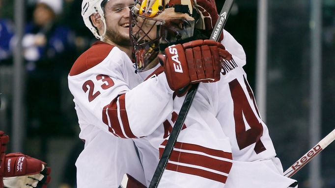 Oliver Ekman-Larsson a Mike Smith