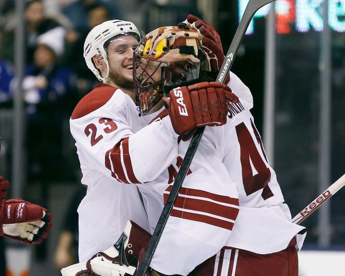 Oliver Ekman-Larsson a Mike Smith