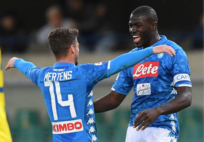 Kalidou Koulibaly slaví branku Neapole