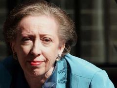 Margaret Beckettová se stává vůbec první v ženou v čele britské diplomacie