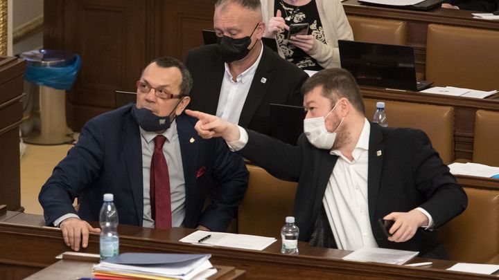 Do boje s obstrukcemi se poslanci nehrnou. Mají obavu, že na to jednou sami doplatí; Zdroj foto: Jakub Plíhal