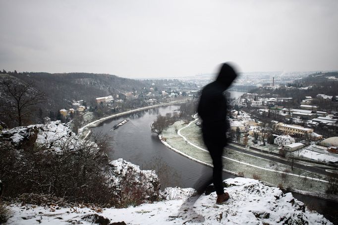 Průřez tvorbou fotografa Týdeníku Respekt Matěje Stránského za rok 2020.