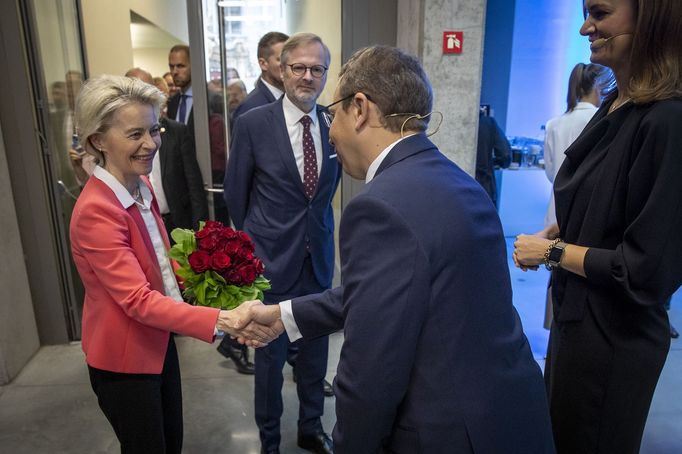Šéfka Evropské komise dorazila do Prahy na konferenci Green Deal Summit