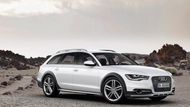 Velmi dlouho má v nabídce model Allroad také značka Audi. Původně šlo pouze o variantu odvozenou z řady A6. V přídomku má označení Quattro, což značí, že motor pohání všechna čtyři kola.