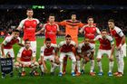 ŽIVĚ Arsenal - Bayern 2:0, Kanonýři se skvělým Čechem slaví důležité vítězství