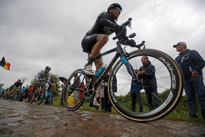 Tour de France - dlažební kostky (pátá etapa)