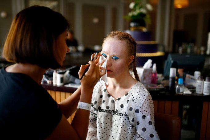 Modelka Madeline Stuart  s downovým syndromem se stala jednou z hvězd New York Fashion Weeku. Září 2018.