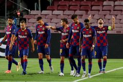 I Barcelona už má fotbalistu s covidem. Tým pro Ligu mistrů to však neohrozí
