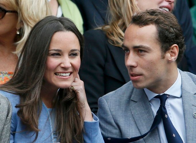 Ženy na Wimbledonu 2013 (Pippa Middleton)